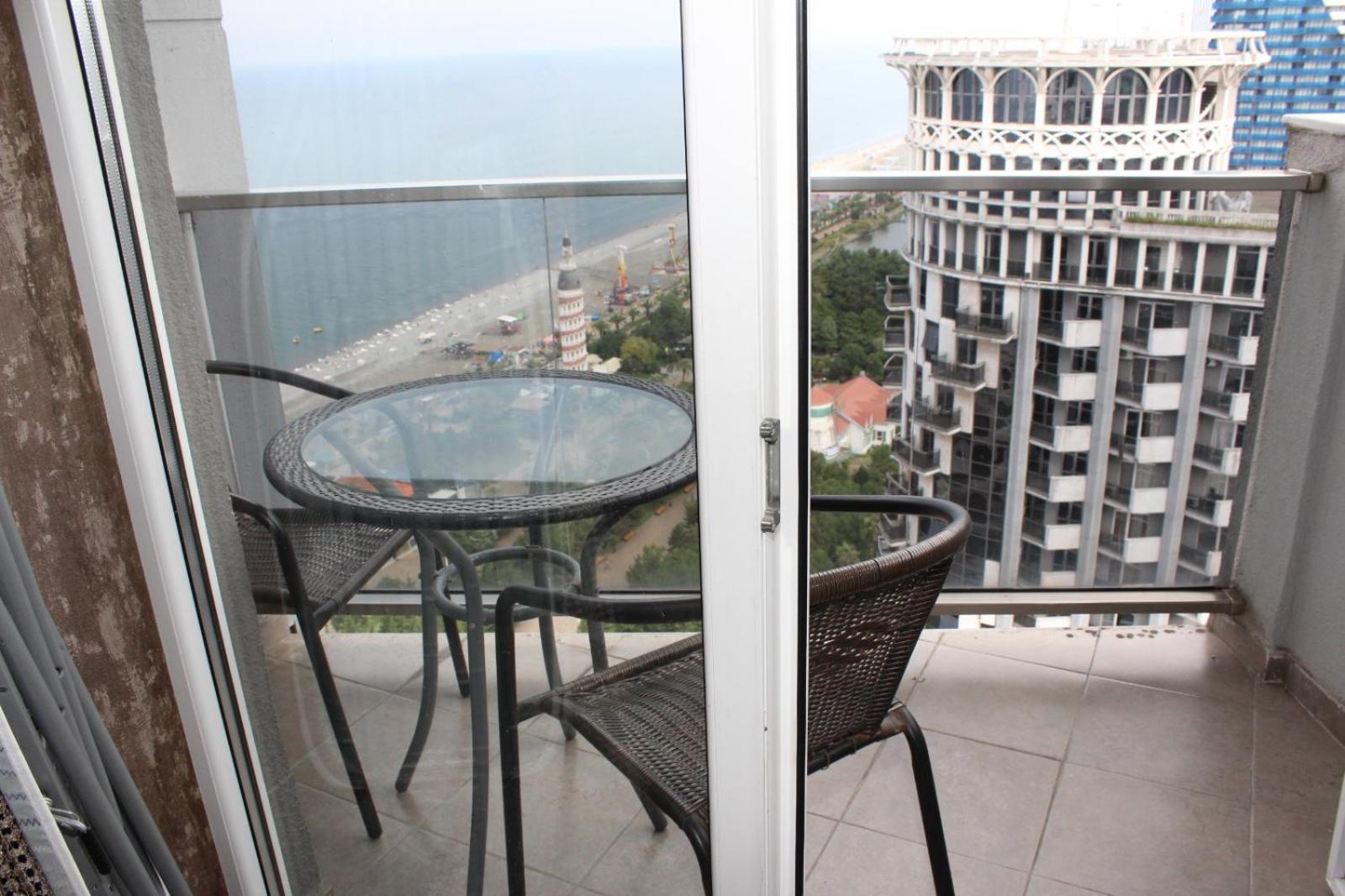 Ferienwohnung Orbi Sea Towers-Sea View Batumi Exterior foto